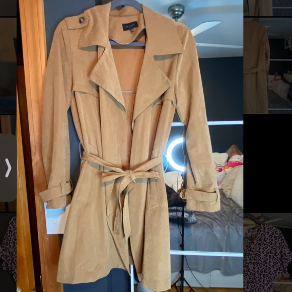 COPY - Brown Trench coats - Picture 1 of 3